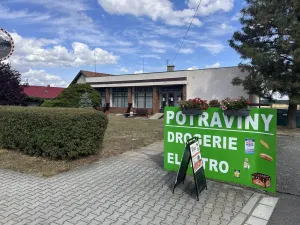 Prodej pozemku, Křičeň, 1045 m2