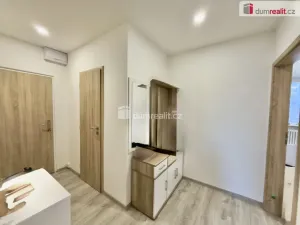 Pronájem bytu 2+1, Ústí nad Labem - Střekov, Tolstého, 64 m2