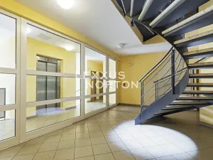 Prodej bytu 2+kk, Praha - Libeň, Nad Okrouhlíkem, 66 m2