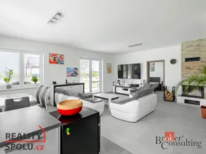 Prodej rodinného domu, Brandýsek, Nad Vodojemem, 196 m2