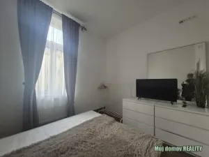 Pronájem bytu 4+kk, Praha - Karlín, Křižíkova, 74 m2