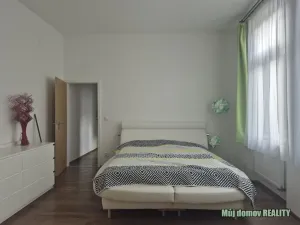 Pronájem bytu 4+kk, Praha - Karlín, Křižíkova, 74 m2