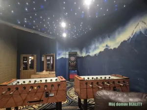 Pronájem restaurace, Praha - Letňany, Třinecká, 124 m2