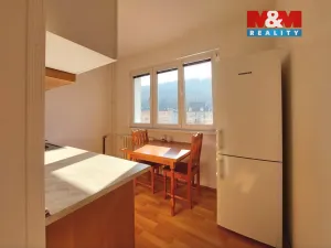 Prodej bytu 1+1, Karlovy Vary, Krymská, 37 m2