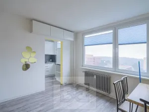 Pronájem bytu 1+1, Praha - Troja, 35 m2