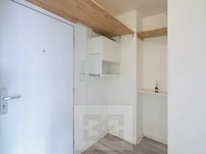 Pronájem bytu 1+1, Praha - Troja, 35 m2