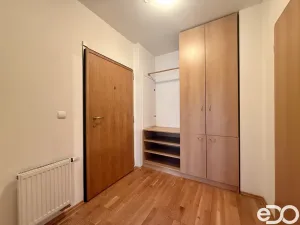 Pronájem bytu 1+kk, Praha, Tibetská, 34 m2