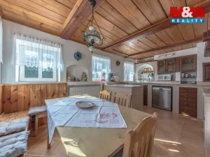 Prodej chalupy, Chřibská - Dolní Chřibská, 250 m2