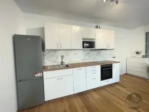 Pronájem bytu 2+kk, Praha - Košíře, Starokošířská, 40 m2