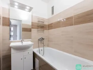 Pronájem bytu 2+1, Krupka, Sídliště, 53 m2