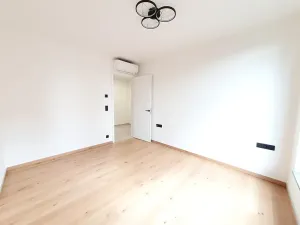 Pronájem bytu 2+kk, Praha - Břevnov, U Petřin, 55 m2