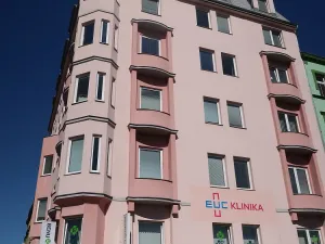 Pronájem kanceláře, Plzeň - Jižní Předměstí, Skrétova, 159 m2