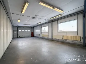 Pronájem skladu, Hradec Králové, Vlčkovická, 100 m2