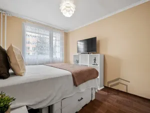 Prodej bytu 2+kk, Praha - Hostivař, Zápasnická, 39 m2