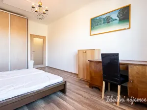 Pronájem bytu 2+kk, Praha, Ruská, 47 m2