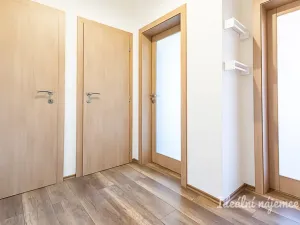 Pronájem bytu 2+kk, Praha - Vršovice, Ruská, 47 m2
