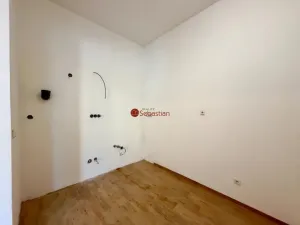 Pronájem kanceláře, Pardubice - Zelené Předměstí, třída Míru, 71 m2