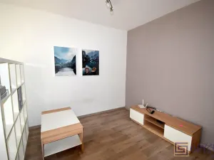 Pronájem bytu 1+1, Ostrava, Na Výspě, 40 m2