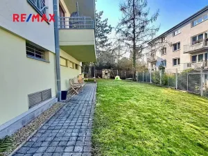 Pronájem bytu 1+kk, Praha - Podolí, Na hřebenech I, 34 m2