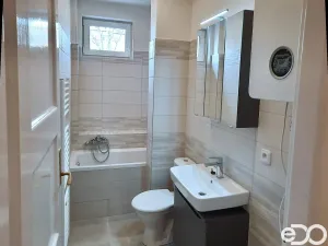 Pronájem bytu 2+kk, Praha, Bystřická, 43 m2