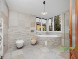 Prodej rodinného domu, Řitka, U vodojemu, 350 m2