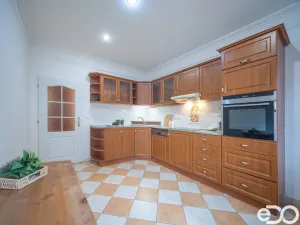 Prodej bytu 2+1, Praha, Na Jezerce, 66 m2