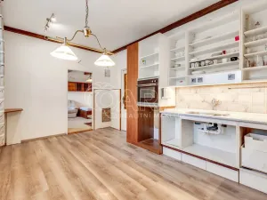 Prodej rodinného domu, Průhonice, Školní, 200 m2