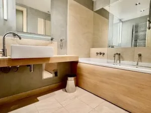 Pronájem bytu 2+kk, Praha - Karlín, Rohanské nábřeží, 65 m2