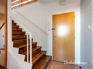 Pronájem bytu 4+kk, Praha, V Štíhlách, 80 m2