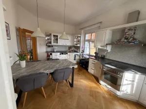 Pronájem bytu 4+1, Chomutov, Holečkova, 135 m2