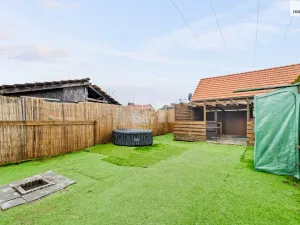 Prodej bytu 3+1, Veltruby, Bytovky, 88 m2