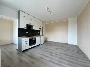 Pronájem bytu 1+kk, Kladno, Vodárenská, 32 m2