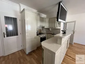 Prodej bytu 4+kk, Karlovy Vary, Sadová, 94 m2