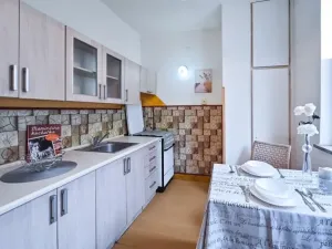 Prodej bytu 2+1, Pardubice, Rosická, 55 m2