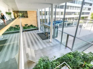 Pronájem kanceláře, Praha - Nusle, Na hřebenech II, 343 m2