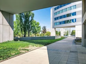 Pronájem kanceláře, Praha - Nusle, Na hřebenech II, 343 m2