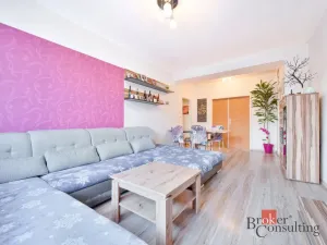 Prodej bytu 4+1, Aš, Skřivánčí, 75 m2