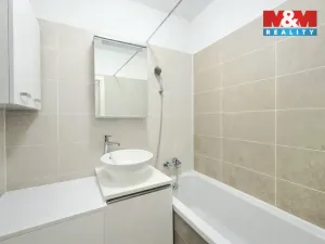 Prodej bytu 2+1, Praha - Černý Most, Bryksova, 58 m2