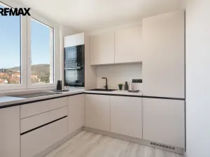 Prodej bytu 3+1, Meziboří, J. A. Komenského, 67 m2