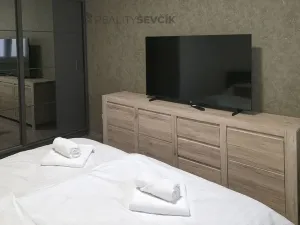 Pronájem bytu 2+kk, České Budějovice - České Budějovice 6, Novohradská, 52 m2