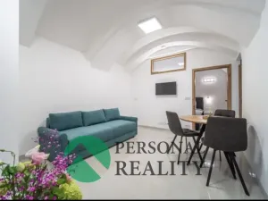 Prodej bytu 2+kk, Praha - Karlín, Křižíkova, 35 m2