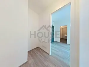 Prodej bytu 2+kk, Praha, Stočesova, 54 m2