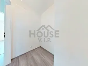 Prodej bytu 2+kk, Praha, Stočesova, 54 m2