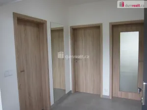 Pronájem bytu 2+kk, Praha - Modřany, Mezi vodami, 58 m2