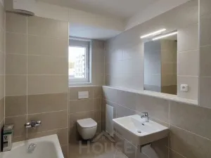 Prodej bytu 2+kk, Praha - Vysočany, Pod Harfou, 60 m2