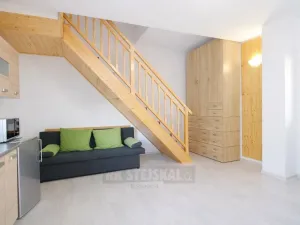 Pronájem rodinného domu, České Budějovice - České Budějovice 2, Husova tř., 52 m2