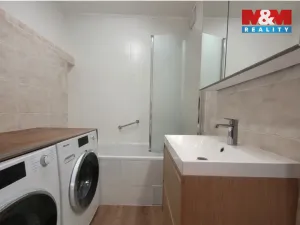 Prodej bytu 4+kk, Praha - Újezd nad Lesy, Rohožnická, 97 m2