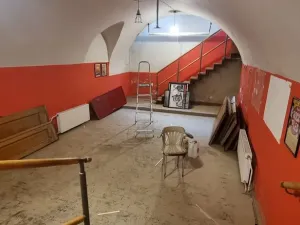 Pronájem obchodního prostoru, Opava, Dolní náměstí, 194 m2