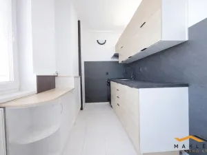 Pronájem bytu 3+1, Jindřichův Hradec - Jindřichův Hradec IV, Mládežnická, 79 m2