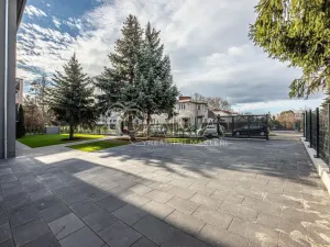 Pronájem bytu 1+kk, Praha, Květnická, 38 m2